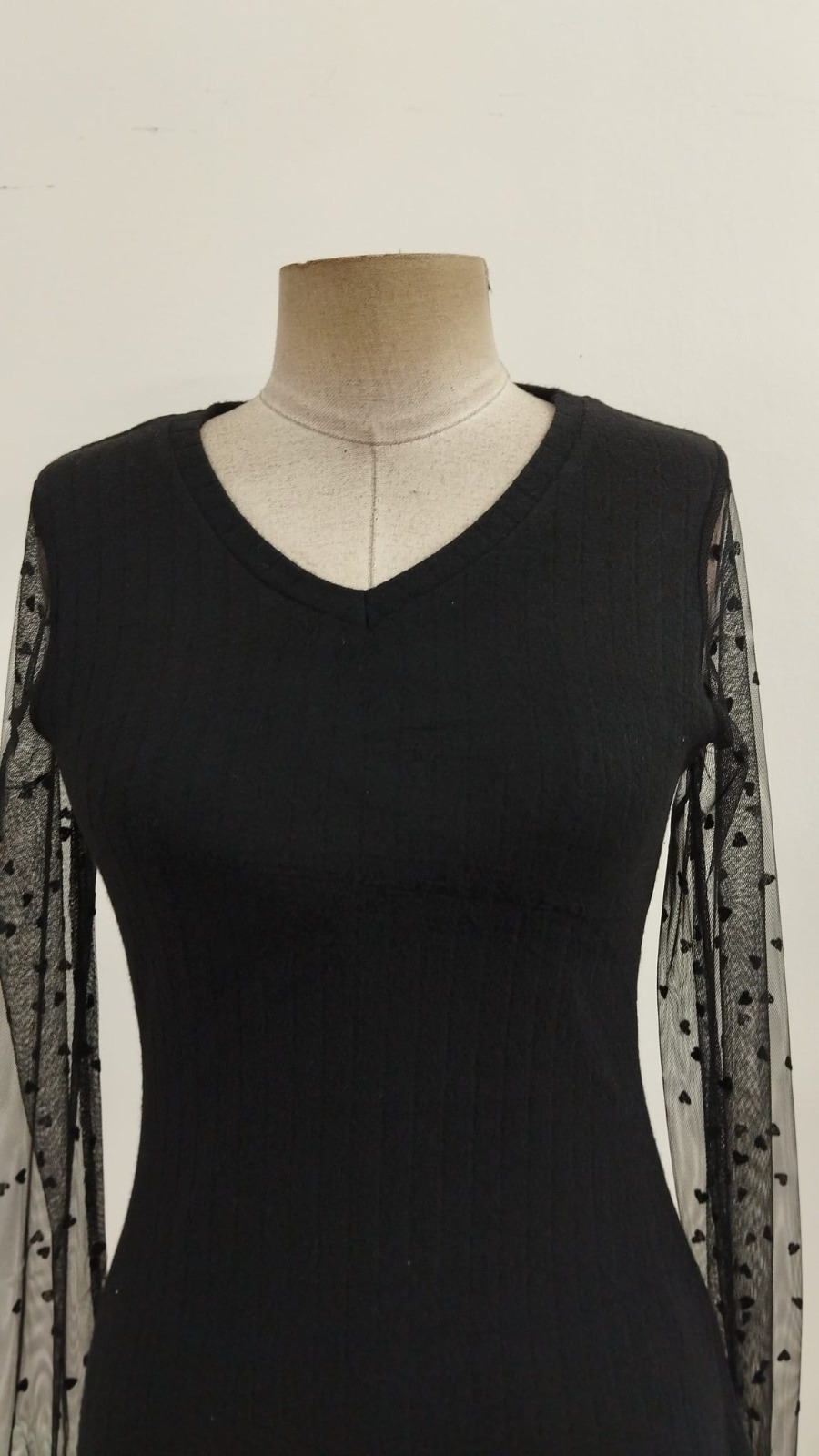 Girince 195323 Women's Long-Sleeve V-Neck Blouse with Polka-Dot Tulle Sleeves
