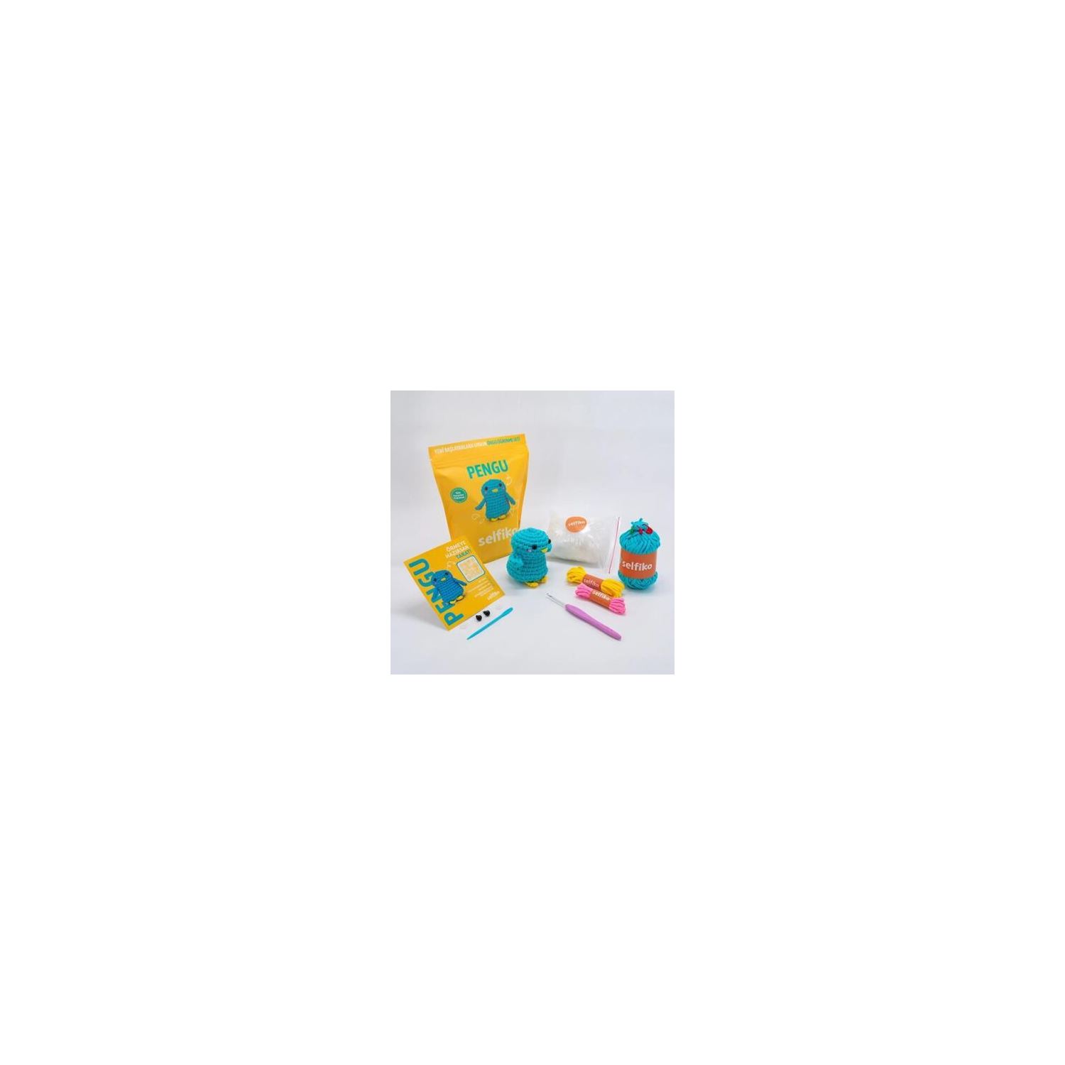 Selfiko Pengu Knitting Yarn Set 8684663261248