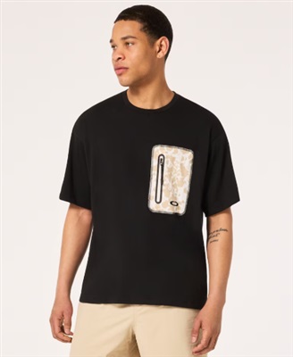 Oakley Latitude Pocket Tee FOA404804 Black 02E T-Shirt