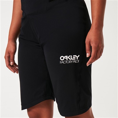 Oakley Wmns Factory Pilot RC Short FOA500394 Siyah 02E