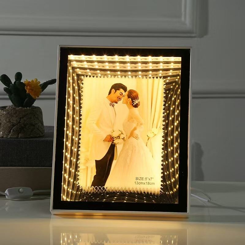 Resim Çerçeve 20x25 cm LED Işıklı USB