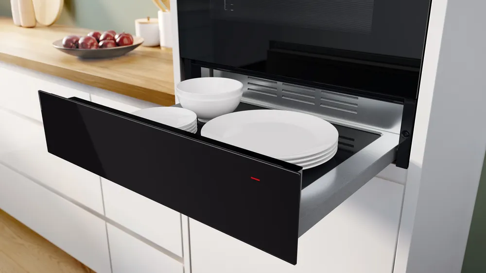 Bosch Serie 8 BIC7101B1 Black Warming Drawer 60 x 14 cm