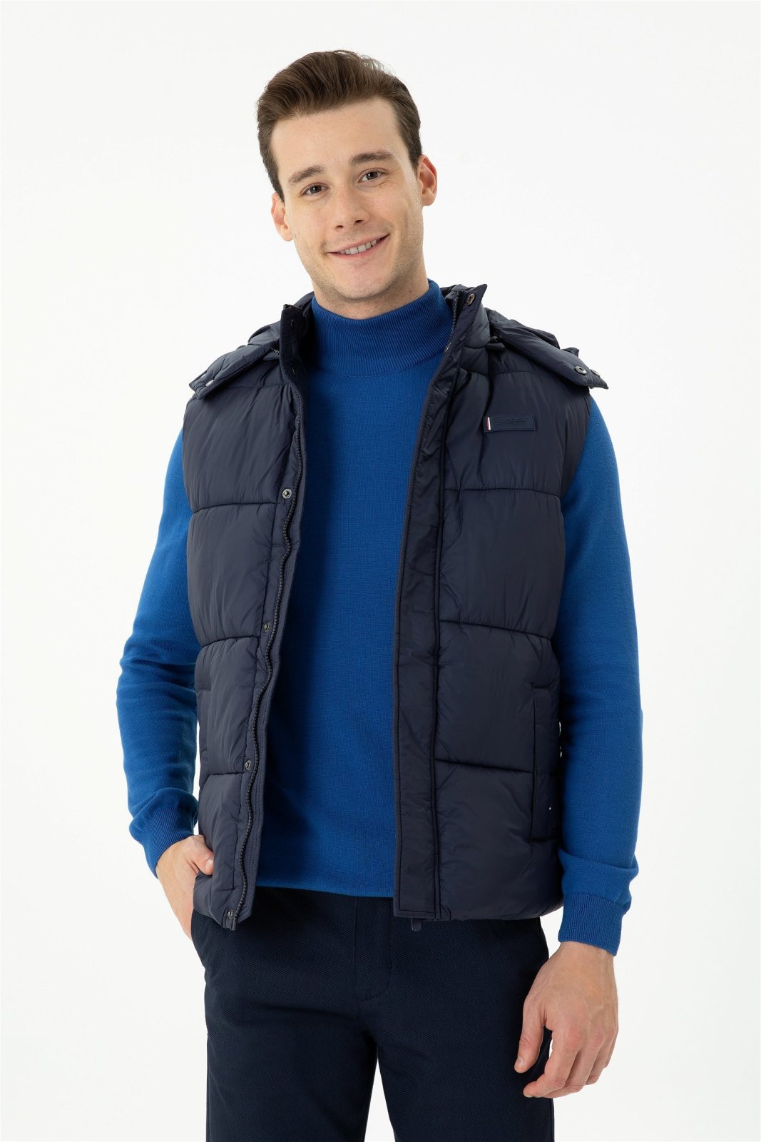 U.S. Polo Assn. 2899991 Men's Woven Gilet