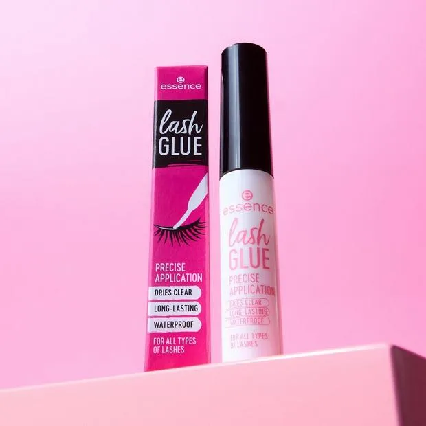 Essence Kirpik Yapıştırıcı